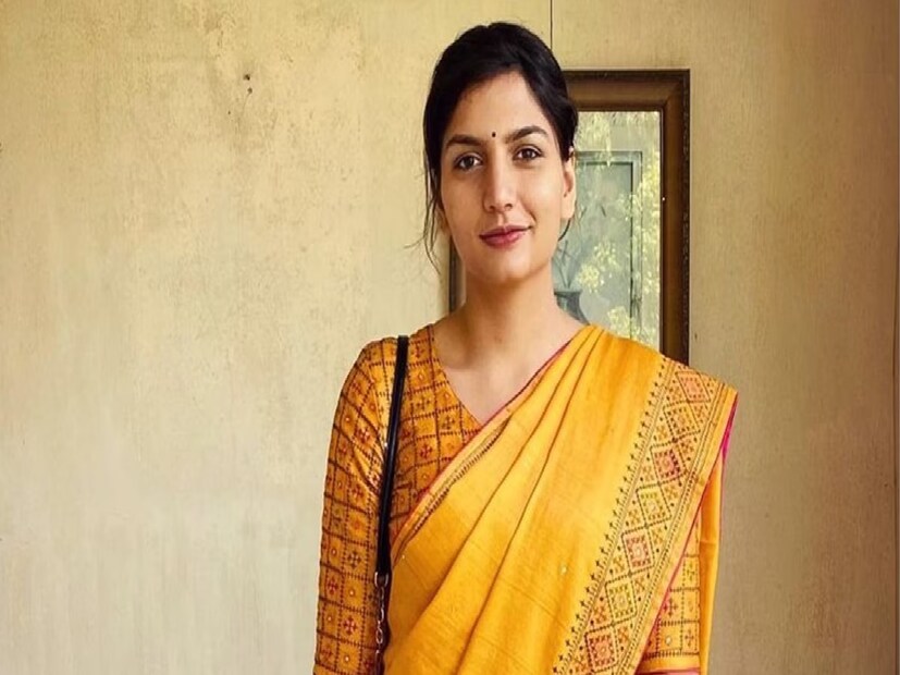 এসডিএম পদে নিযুক্ত: বর্তমানে আইএএস অফিসার পরী বিষ্ণোই এসডিএম হিসেবে নিযুক্ত। সিকিমের গ্যাংটকে সাব ডিভিশনাল ম্যাজিস্ট্রেট হিসেবে নিযুক্ত তিনি।