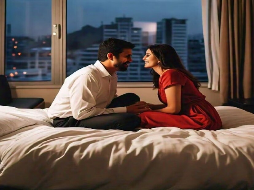 হোটেলে সাদা বিছানার চাদর দেখলে অতিথিদের মনে হয় যে ঘরটি সম্পূর্ণ পরিষ্কার করা হয়েছে। কোনও দাগ বা পুরানো কাপড় নেই এমন ধারণা তৈরি হয়। এটি হোটেলের স্বচ্ছতা এবং বিশ্বাসযোগ্য সেবার ভাবমূর্তি তৈরি করে।