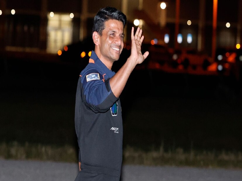 ISS-এ পৌঁছেই ২৫ জুন তিনি বলেছিলেন, “এটা একটা অসাধারণ যাত্রা, যা আরও বিশেষ হয়ে উঠেছে এই অভিযানের সঙ্গে যুক্ত সমস্ত মানুষের জন্য।” মহাকাশ থেকে ভারতকে দেখে তিনি অভিভূত হয়ে বলেন, “ভারত মহাকাশ থেকে আরও বড় ও দুরন্ত দেখায়।”