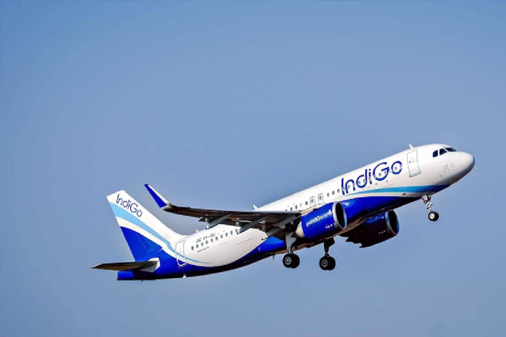 কর্মী সঙ্কট এবং প্রযুক্তিগত ত্রুটি... পরপর ফ্লাইট বাতিল, ডিজিসিএ-র বৈঠকে নতুন এফটিডিএল নিয়ম! ক্রু-পরিকল্পনার ত্রুটির কথা উল্লেখ বিমান সংস্থার