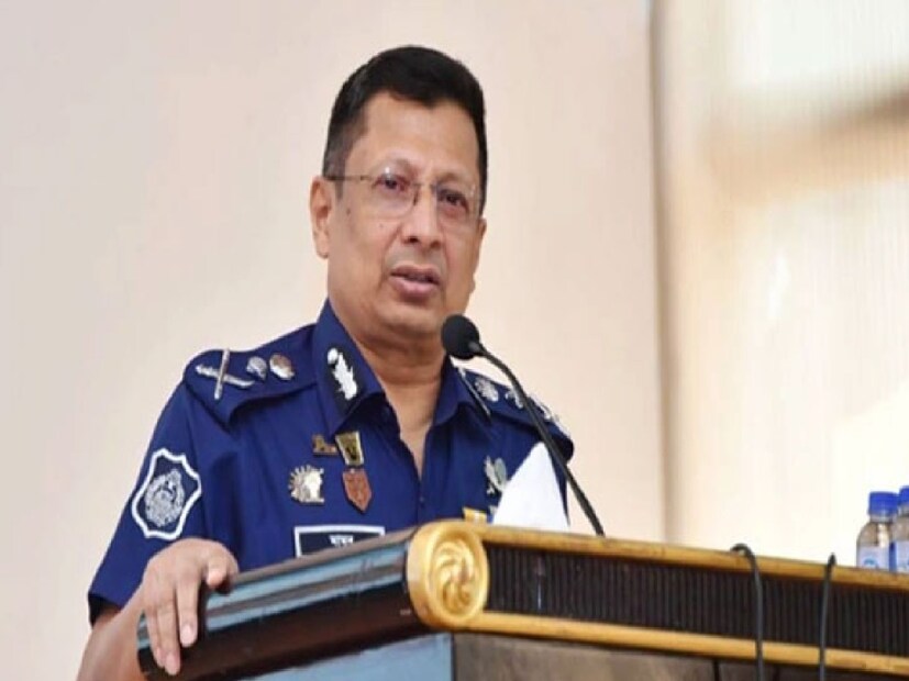 একটি তদন্ত রিপোর্ট তুলে ধরে বাংলাদেশের তরফে আন্তর্জাতিক ট্রাইব্যুনালে জানানো হয়েছে, হাসিনা সরাসরি দেশের নিরাপত্তা বাহিনীকে বলপূর্বক দমন নীতি প্রয়োগের নির্দেশ দিয়েছিলেন আন্দোলনকারীদের উপর। তিনি এবং তাঁর আওয়ামী লিগ গণহত্যার নেপথ্য কারিগর। 