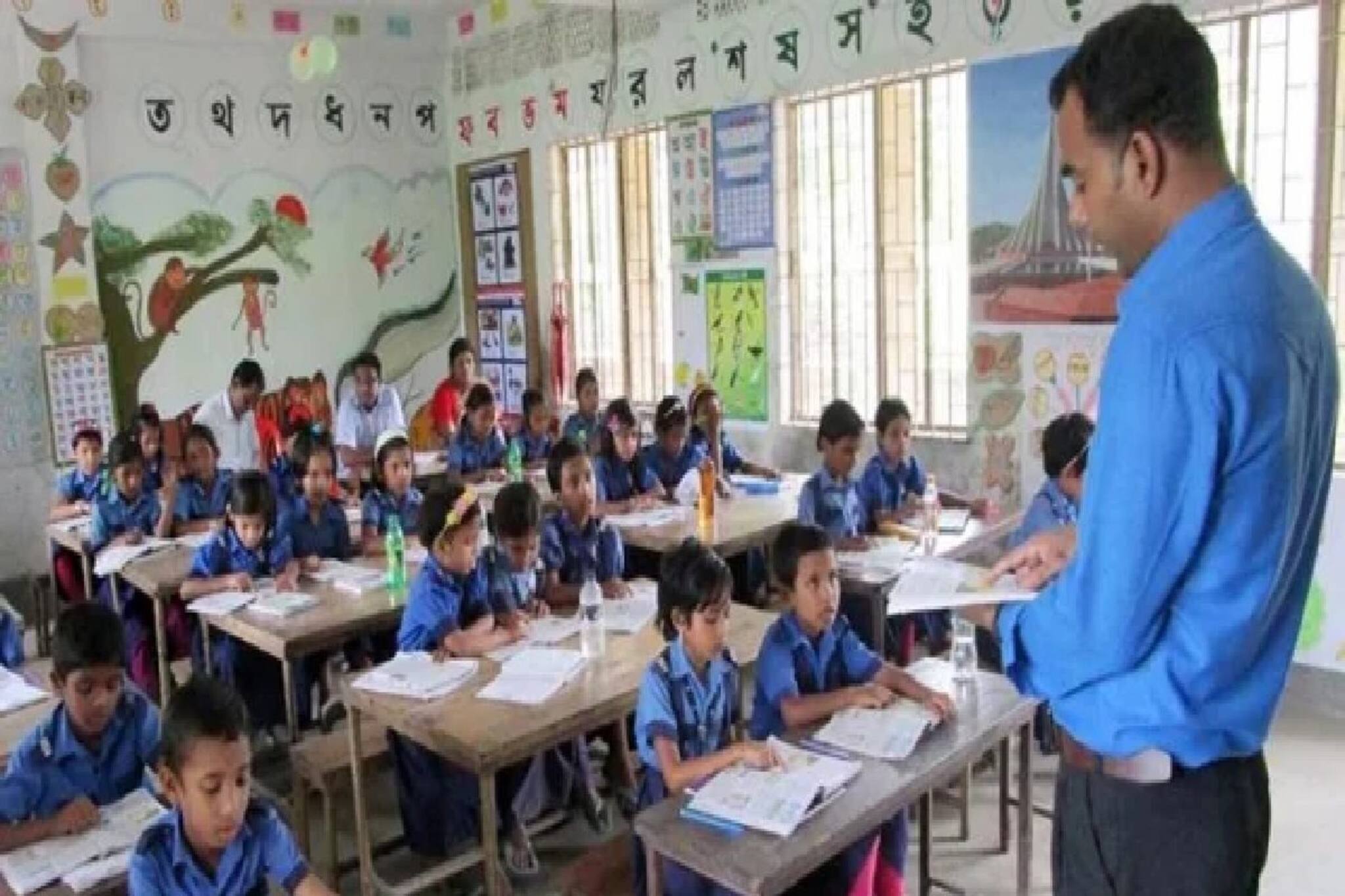 বিরাট সিদ্ধান্ত! দূরের জেলায় বদলি হওয়া শিক্ষকদের ফিরিয়ে নেওয়ার নির্দেশ...