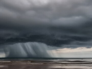 বঙ্গোপসাগরে সাইক্লোনিক সার্কুলেশন আগমী ৪৮ ঘণ্টায়? তখন হবে রেড অ্যালার্ট, আর এখন...