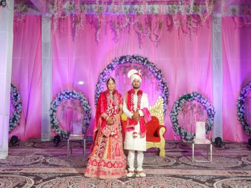 পুলিশের প্রাথমিক অনুমান, ফেসবুকে 'সাত জন্মের সাথী' পোস্ট করে তদন্তকারীদের বিভ্রান্ত করতেই এমন পোস্ট করেছিলেন সোনম। 