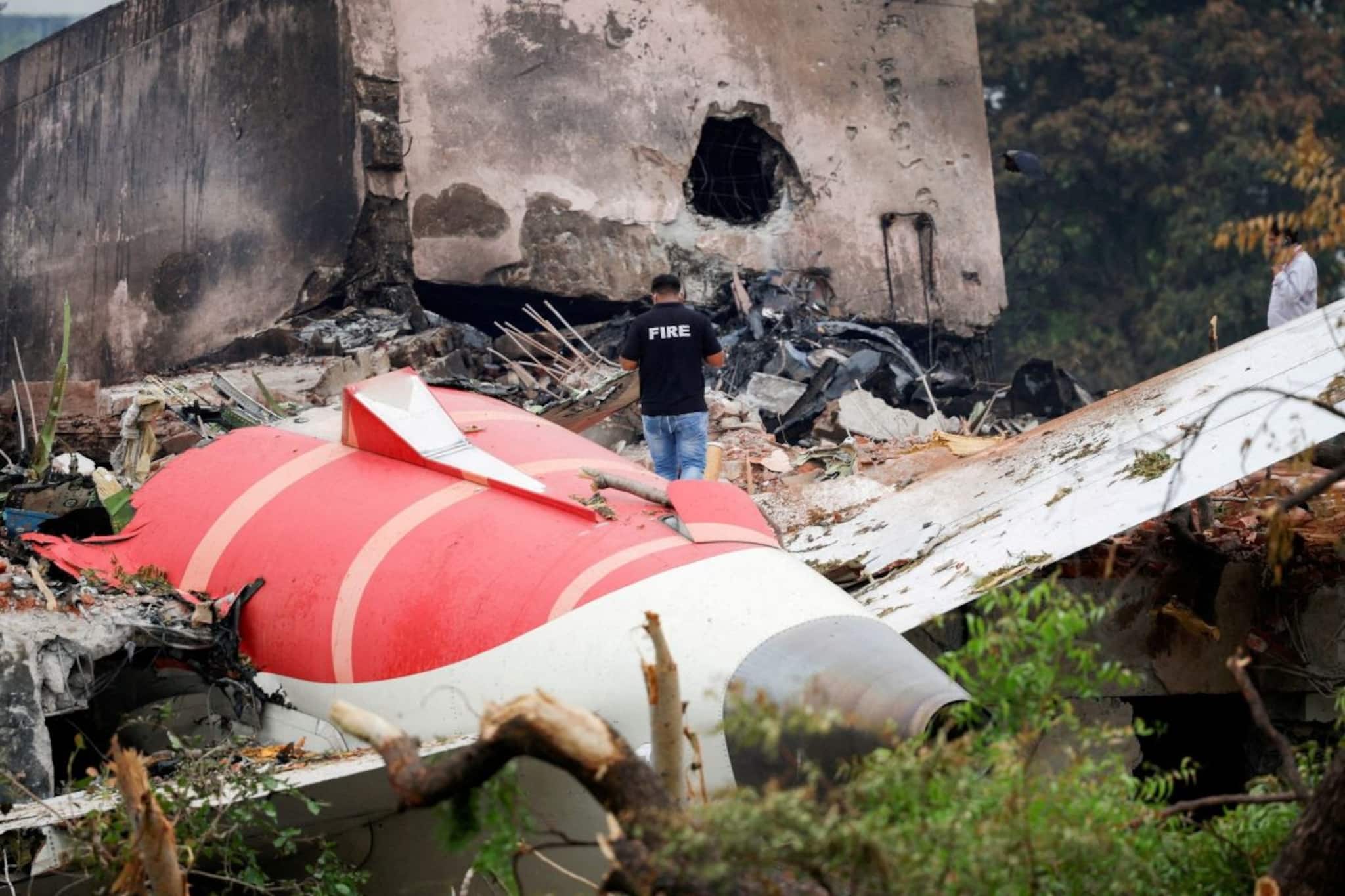 এয়ার ইন্ডিয়ার বিমানের ভয়াবহ দুর্ঘটনা কীভাবে, কেন হয়েছিল? সাত দিনের মধ্যেই হবে রহস্যভেদ!