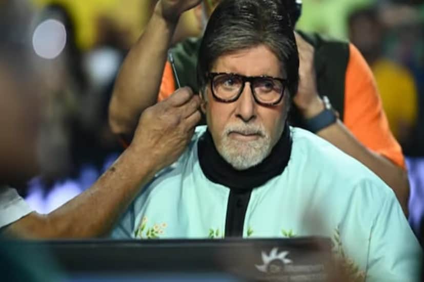 একের পর এক সিগারেট খেতেন, ছিলেন মাংস-প্রেমীও: ১৯৮০ সালে ইন্ডিয়া টুডে-র কাছে দেওয়া এক সাক্ষাৎকারে নিজের অতীতের ব্যাপারে মুখ খুলেছিলেন অমিতাভ বচ্চন। জানিয়েছিলেন, তিনি ছিলেন চেন-স্মোকার। মদ্যপানের প্রতিও ছিল আসক্তি। আর তিনি ছিলেন আমিষাশী। তবে এর কারণও ব্যাখ্যা করেছেন অভিনেতা। ধর্মীয় বিশ্বাসের কারণে অবশ্য অভিনেতা এই আসক্তি বা অভ্যাসগুলিকে বিদায় জানাননি, বরং বিদেশে ভ্রমণের কালে নিরামিষ খাবারের সন্ধান পাওয়া যেত না। তাই খেতেই হত। তবে অবশ্য অমিতাভ এ-ও জানান যে, তাঁর স্ত্রী জয়া বচ্চন এবং মা তেজী বচ্চনও মাংস খেতে ভালবাসতেন। তবে এ নিয়ে কোনও সমস্যা হয়নি তাঁর। (Photo: Instagram)
