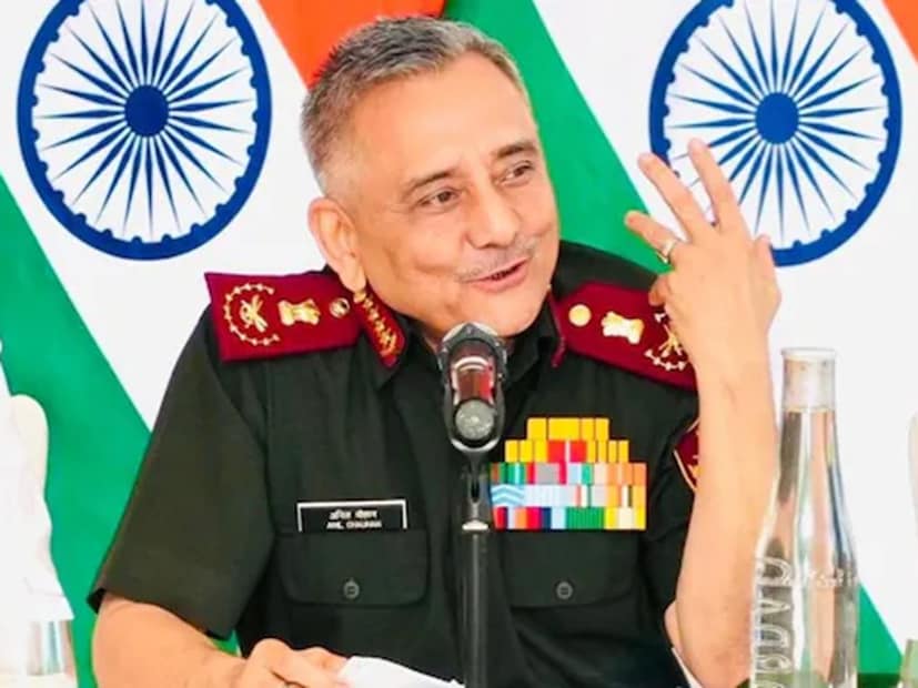 ৭ মে, ২০২৫ তারিখে মধ্যরাতে অপারেশন সিঁদুর শুরু হয়। এই পদক্ষেপটি ছিল ২২ এপ্রিল, ২০২৫ তারিখে জম্মু ও কাশ্মীরের পহেলগাঁওতে সন্ত্রাসবাদী হামলার প্রতিশোধ। সেই হামলায় ২৬ জন নিহত হন। ভারত পাকিস্তান এবং পাক অধিকৃত কাশ্মীরে নয়টি সন্ত্রাসবাদী আস্তানা লক্ষ্য করে হামলা চালায়। ১০০ জনেরও বেশি সন্ত্রাসবাদী নিহত হয়। তাদের মধ্যে জইশ-ই-মহম্মদ নেতা আব্দুল রউফ আজহারও ছিলেন। ভারতীয় সেনাবাহিনী সুনির্দিষ্ট কৌশলে আক্রমণ চালায়। পাকিস্তানের বিমান প্রতিরক্ষা ব্যবস্থাও ক্ষতিগ্রস্ত হয়। স্কারদু, জাকোবাবাদ, সরগোধা এবং ভোলারির মতো বিমান ঘাঁটি ধ্বংস করা হয়। 