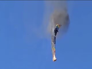 উড়তে উড়তেই হট এয়ার বেলুনে আগুন৷ 