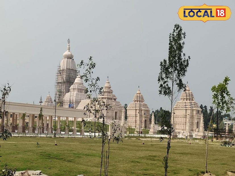 *মিষ্টির ওজন ও মাপ কি হবে তা ইতিমধ্যেই জেলাগুলিকে পাঠিয়ে দেওয়া হয়েছে। খালি প্যাকেট পাঠানো হবে রাজ্য থেকে, তাতে থাকতে পারে দিঘার জগন্নাথ মন্দিরের ছবি, সেই প্যাকেটে ভরা হবে মিষ্টি। সংগৃহীত ছবি। 