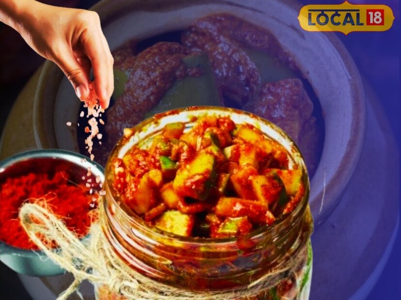 আমের আচার বাদামী হওয়া রোধ করতে, এতে এক চিমটি হিং যোগ করুন। এটি আচার বাদামী হওয়া রোধ করে। এছাড়াও, মনে রাখবেন যে আম থেকে সমস্ত জল বেরিয়ে গেছে, অর্থাৎ আমটি সম্পূর্ণ শুকিয়ে যাওয়া উচিত। তারপরই আচার বানাবেন, না হলে আচার পুরো নষ্ট হবে৷ 