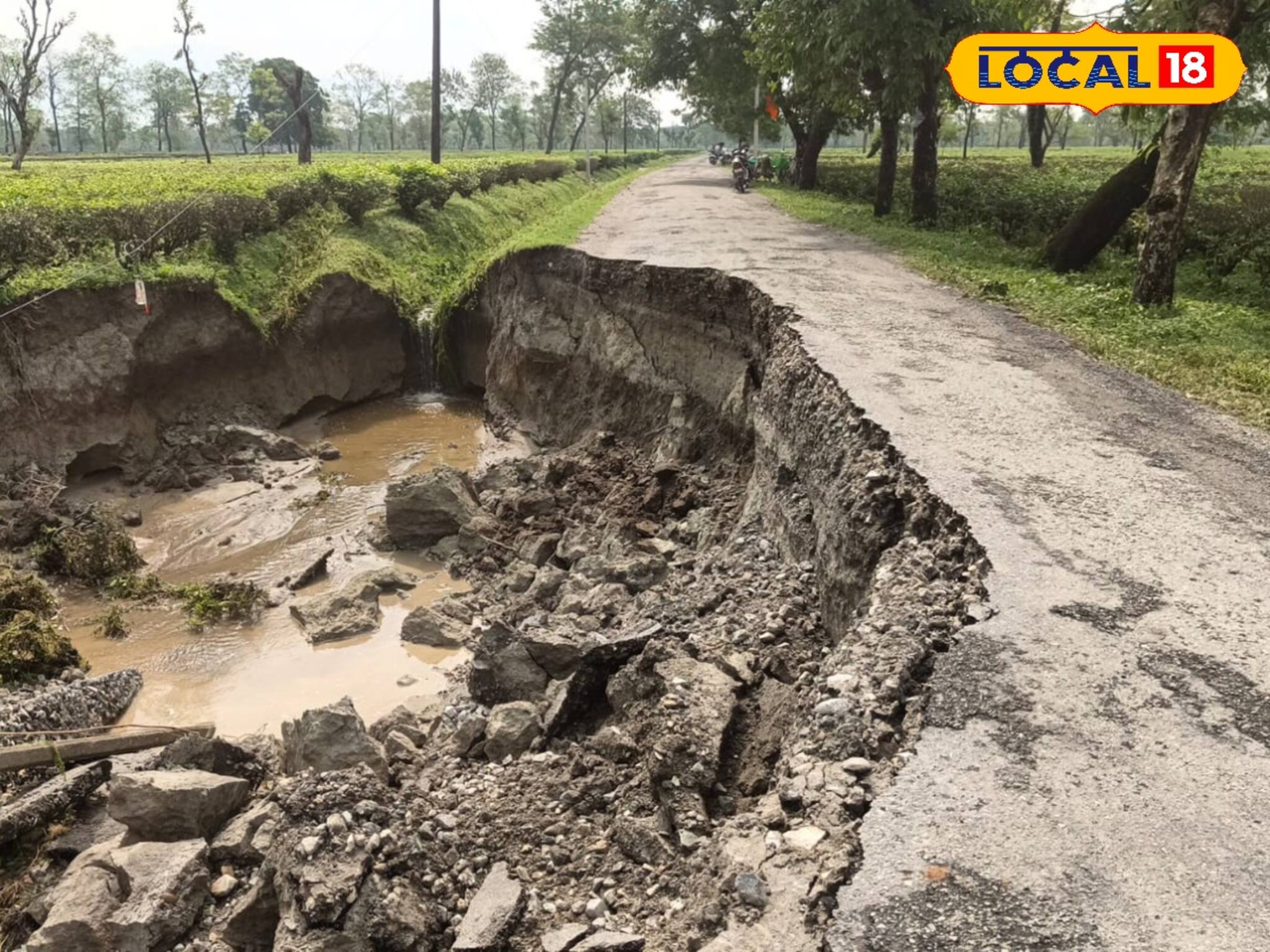 তুমুল বৃষ্টি! ভাঙল জাতীয় সড়ক সংযোগকারী রাস্তা, বিচ্ছিন্ন এলাকা