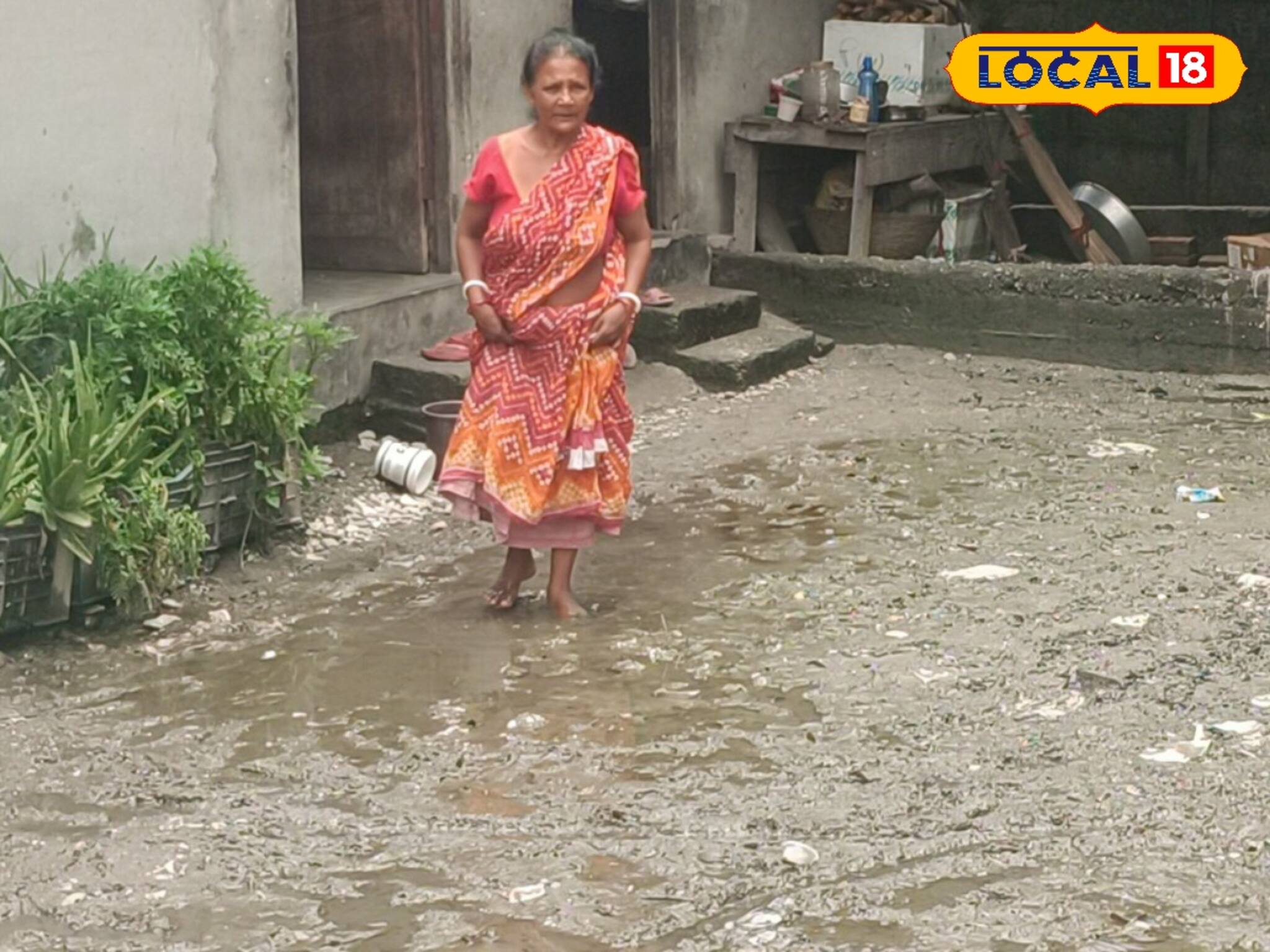 বর্ষা শুরুর আগেই ‌যা হাল এই এলাকার! গা ঘিনঘিনে পরিবেশে টেকা দায় স্থানীয়দের