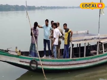 নদীতে চলছে তল্লাশি 