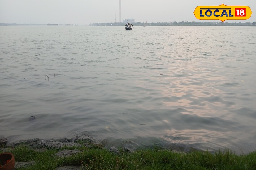হাওড়া জেলার গা বিয়ে বয়ে গেছে হুগলি রূপনারায়ণ এবং জেলার মধ্য দিয়ে বয়ে গেছে দামোদর মুণ্ডেশ্বরী সরস্বতী কৌশিকীর মত নদী। নদীমাতৃক এই জেলায়, অধিকাংশ পর্যটন কেন্দ্র নদীকেন্দ্রিক বা নদী লাগোয়া। 