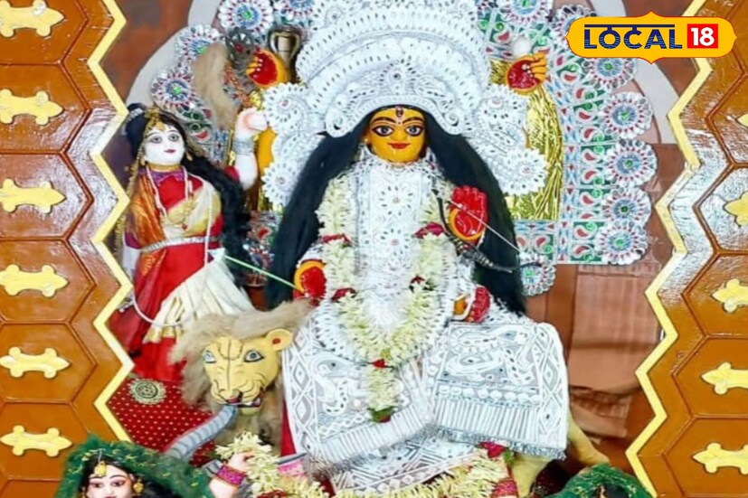 Joy Maa Chandi: পুকুরের ধারে শিলা রূপে আছেন, এই স্বপ্নাদেশেই পেয়েই মাকে খুঁজে পান ভক্তরা, জয়নগরে মা জয় চন্ডী রূপ পরিবর্তন! দেবীকে দেখুন নানা রূপে 