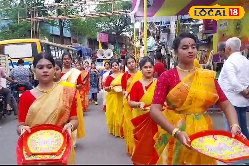 এদিন বিরোধীদের কুৎসার রাজনীতির বিরুদ্ধে সরব হয়ে, শান্তি আনবে। বাংলা দেশের মধ্যেই জয় জগন্নাথ বলে শ্রেষ্ঠ রাজ্য হয় সেই আশাও প্রকাশ করেন এই বিধায়ক। এদিন মদন মিত্র কে দেখতেও বহু মানুষ ভিড় জমান রাস্তার দু ধারে