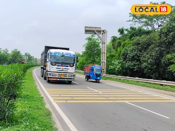Malda News: হাইওয়েতে দেখা যায় হলুদ রঙের দাগ! বড় রাস্তায় এমন দাগের কারণ কী জানেন?