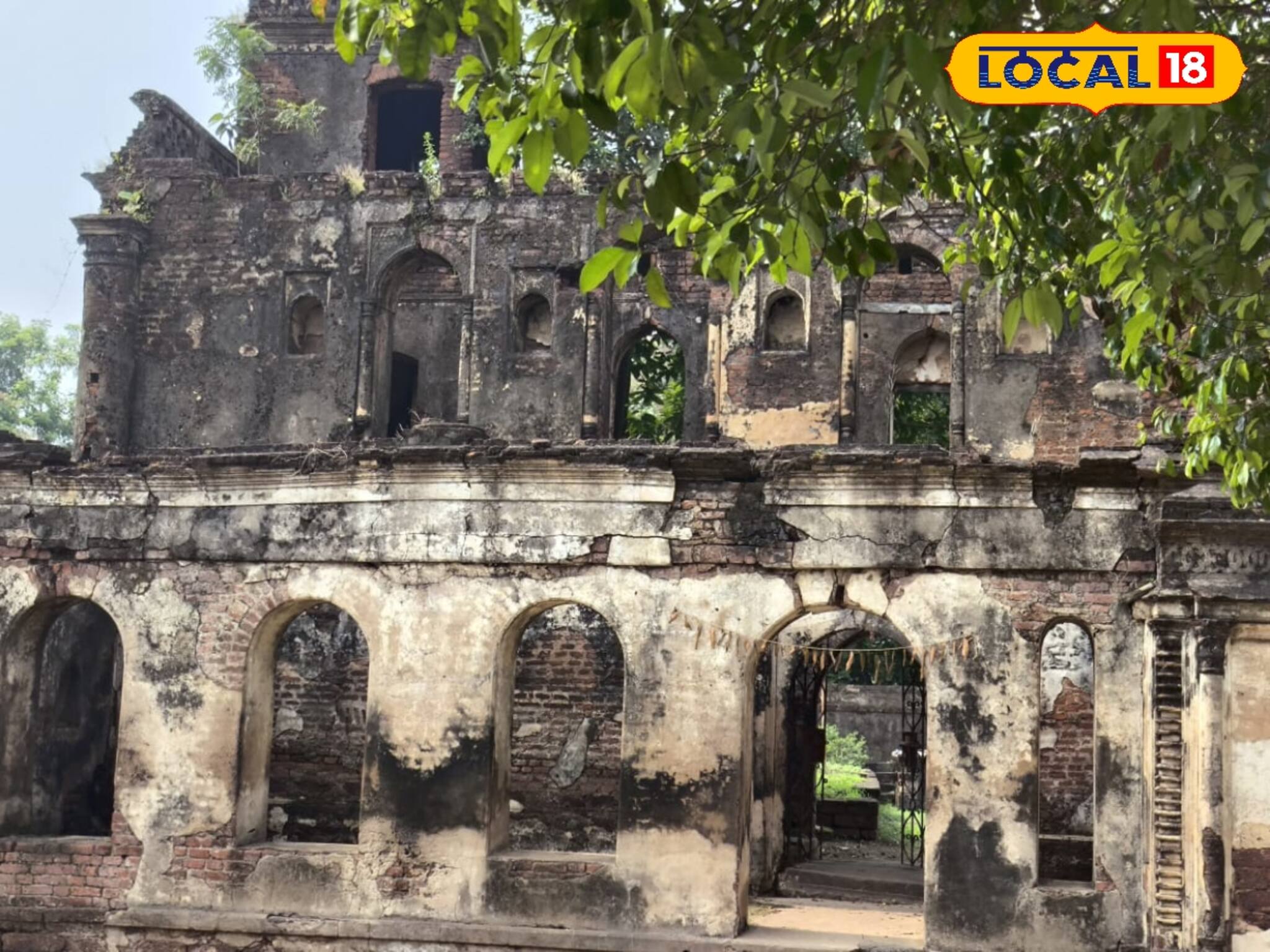 হারিয়ে যাওয়া ঐতিহ্যের সাক্ষী বাঁকুড়ার এই রাজবাড়ি, ঘুরতে গেলে চোখ জুড়িয়ে যাবে