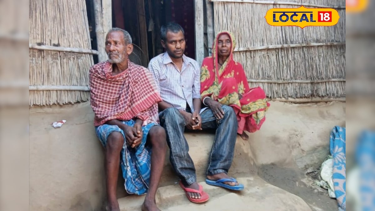 West Bengal News ২২ বছর পর ফিরে এল হারিয়ে যাওয়া ছেলে, পূর্ব বর্ধমানে কান্নায় ভাসল পরিবার Identified by ‘LOVE’ tattoo! Missing youth from East Burdwan returns home after 22 years