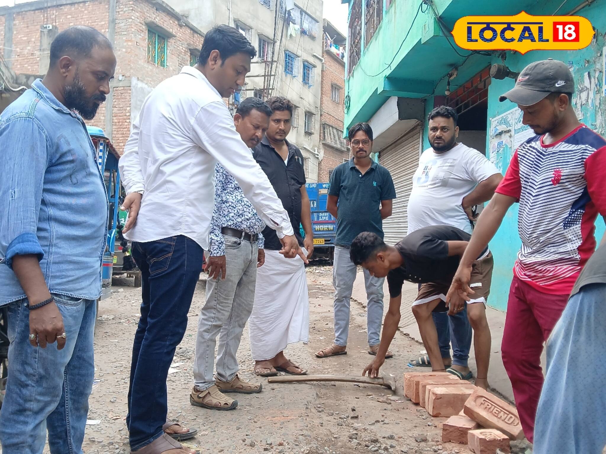 ড্রেনের জল রাস্তায় মিশে আর দুর্ভোগ নয়! ১০ বছরের সমস্যা ১৫ দিনে মেটাতে বড় পদক্ষেপ প্রশাসনের