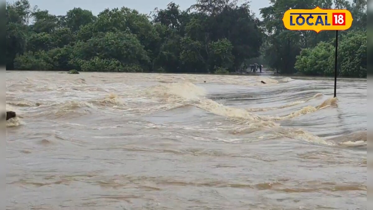 Jhargram News: অতি বৃষ্টিতে বিপর্যস্ত ঝাড়গ্রাম, ফুঁসছে একাধিক নদী| Jhargram: Heavy Rain Raises Water Levels, Multiple Rivers in Spate