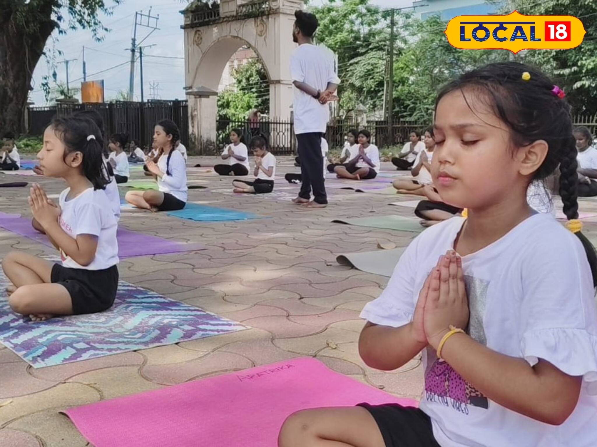 বিশ্ব যোগ দিবস পালন জেলায়! হাজির আট থেকে আশি