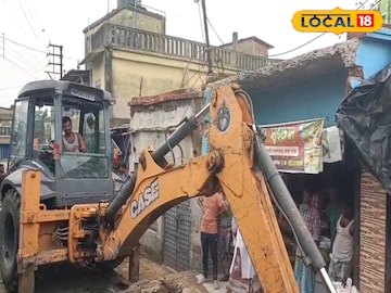 Bridge: সূর্যপুর সেতু উদ্বোধনের আগে রাস্তা চওড়ার কাজ শুরু বারুইপুরে Bridge: সূর্যপুর সেতু উদ্বোধনের আগে রাস্তা চওড়ার কাজ শুরু বারুইপুরে