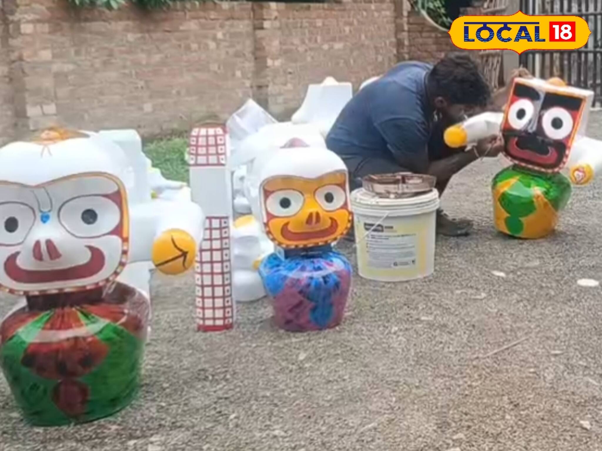 সম্পূর্ণ নিমকাঠে তৈরি, জঙ্গিপুরের বাপ্পার জগন্নাথ দেব পাড়ি দিচ্ছে বিদেশে