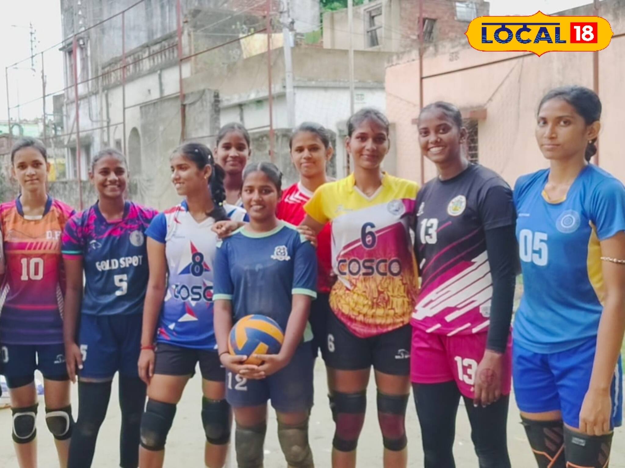 ভলিবল খেলোয়াড় তৈরির কারখানা হুগলির এই ক্লাব! রাজ্য, দেশকে দিয়েছে অনেক!