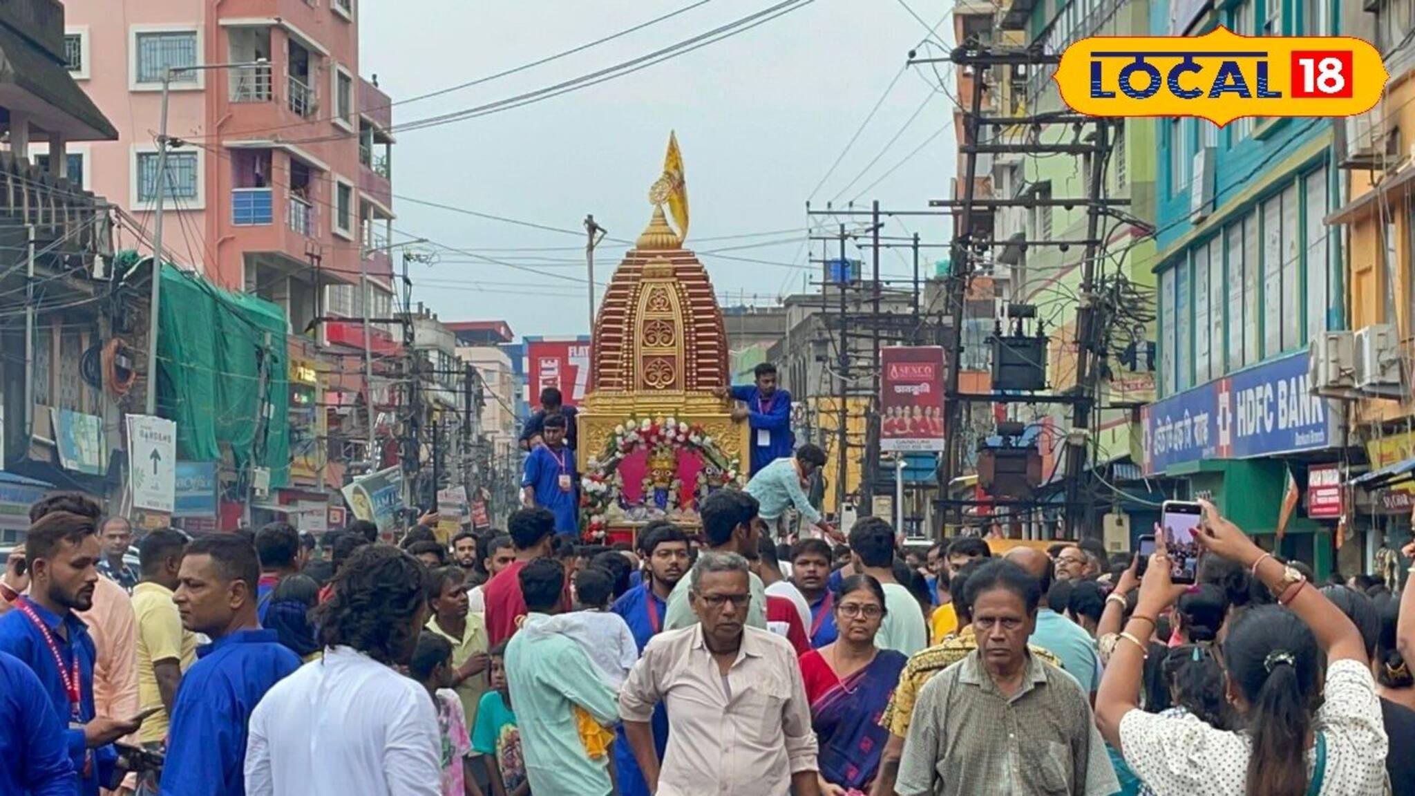 রথযাত্রা দেখতে গিয়ে বিপত্তি! মাথায় ভেঙে পড়ল রথের চূড়া! গুরুতর আহত ৩