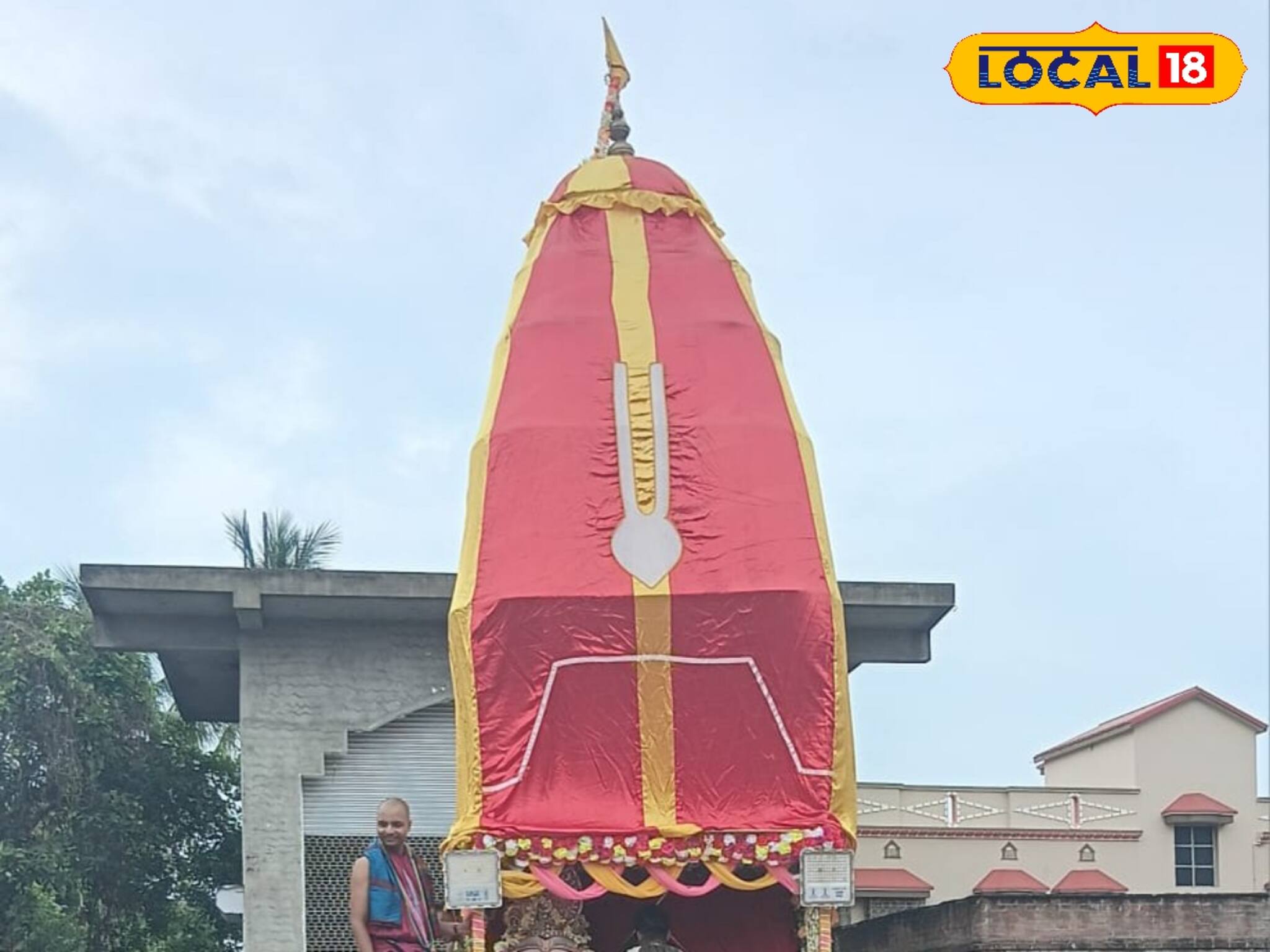 রথের সাইজ তখনই ২৪, তখনই ১২! রথযাত্রায় রথের ম্যাজিক দেখল বাঁকুড়া!