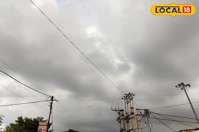 সোমবার উত্তরবঙ্গের দার্জিলিং, কালিম্পং, জলপাইগুড়ি, কোচবিহার এবং আলিপুরদুয়ার জেলায় হলুদ সতর্কতার সংকেত দেওয়া হয়েছে আবহাওয়া দফতরে। তীব্র বৃষ্টিপাতের সময় নিচু এলাকায় জলাবদ্ধতা এবং দৃশ্যমানতা হ্রাস এবং শহরাঞ্চলে যান চলাচল ব্যাহত হ‌ওয়ার সম্ভাবনা রয়েছে।