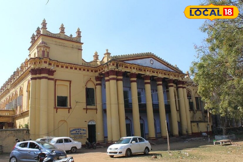 আজ থেকে ঠিক কয়েকশো বছর আগে পর্যন্ত এই রাজবাড়ি গমগম করত রাজাদের শাসনে। তবে সেই সব আজকে অতীত। লাল মাটির বীরভূম জেলার দুবরাজপুরে আজ শুধু পড়ে রয়েছে জরাজীর্ণ এক বিশাল অট্টালিকা। বীরভূমে যে কয়েকটি জমিদারবাড়ি নাম নেওয়া হয় তাহলে সবার আগে আসবে এই হেতমপুর জমিদারবাড়ি অথবা রাজবাড়ি। আদতে এটি জমিদারবাড়ি হলেও স্থানীয় বাসিন্দাদের কাছে রাজবাড়ি হিসাবেই পরিচিত।