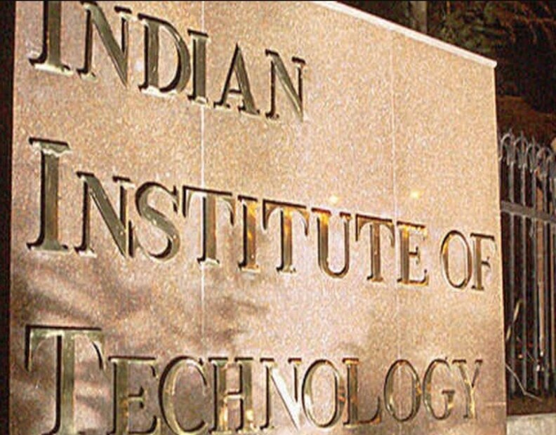 ৩. IIT Kanpurবি.টেক. ফি (প্রতি সেমিস্টারে) আইআইটি কানপুরের বিস্তারিত ফি ভর্তি ফি ৫২০০ ফেরতযোগ্য নিরাপত্তা আমানত ফি (কোর্স শেষে ফেরতযোগ্য) ২৬০০০ প্রতি সেমিস্টার ফি + টিউশন ফি ১০৯৬০ + ১,০০,০০০