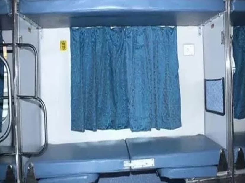 Train Ticket Price Hike: প্রথমে তেল-সবজি, এবার ট্রেনের টিকিটেরও দামবৃদ্ধি! ‘আমরা কোথায় যাব বাবু?’ ট্রেনে ওঠা এই মানুষগুলি যা বললেন