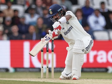 KL Rahul: ম্যাঞ্চেস্টারে বড় নজির গড়লেন কেএল রাহুল, নাম লেখালেন এলিট ক্লাবে KL Rahul: ম্যাঞ্চেস্টারে বড় নজির গড়লেন কেএল রাহুল, নাম লেখালেন এলিট ক্লাবে