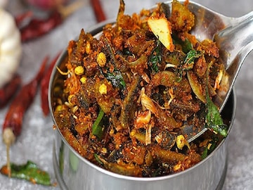 বর্ষার 'এই' সবজি খাসির মাংসের চেয়েও পাওয়ারফুল!প্রোটিন, ক্যালসিয়ামে ঠাসা, সপ্তাহে ৩ দিন খান বর্ষার 'এই' সবজি খাসির মাংসের চেয়েও পাওয়ারফুল!প্রোটিন, ক্যালসিয়ামে ঠাসা, সপ্তাহে ৩ দিন খান