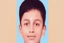 ঘরের দেওয়ালের পেরেকে আটকে গেল জামার কলার, কেরলে ১১ বছরের কিশোরের অবিশ্বাস্য পরিণতি!
