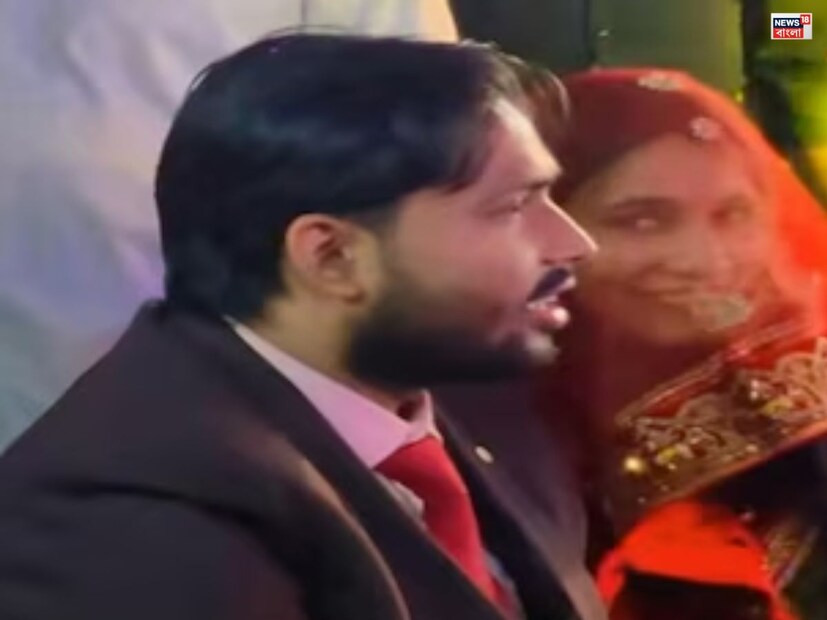তাঁর এবং তাঁর স্ত্রীর একটি ছবিও ভাইরাল হয়। তবে সেই ছবিতে তাঁর স্ত্রীর মুখ খুব স্পষ্টভাবে দেখা যায় না। তারপর থেকেই বিভিন্ন মেয়ের সঙ্গে তাঁর ছবি ভাইরাল করে বলা হচ্ছে যে সে খান স্যারের স্ত্রী। খান স্যারও এতে বিরক্ত। তিনি একটি ক্লাস চলাকালীন বলেছিলেন, 