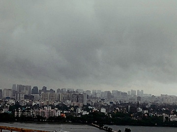 West Bengal Weather Forecast: রাজ্য জুড়ে ঝড়-বৃষ্টি চলবে ! কয়েক জেলায় ভারী বর্ষণের পূর্বাভাস