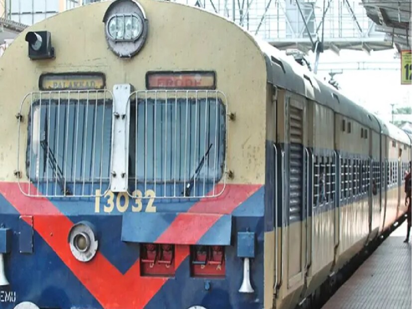 ৪ জুন থেকেই এই পরিষেবা কার্যকর করা হবে বলে রেলের তরফ থেকে জানা গিয়েছে। জানা যায় এর ফলে ট্রেনগুলি আর গ্যালোপিং ট্রেন হিসেবে চলবে না দাঁড়াবে সব স্টেশনে। ফলে আরও বেশি সংখ্যক যাত্রী যাতায়াত করতে পারবেন ট্রেনগুলিতে।