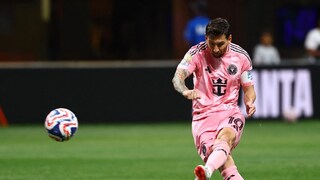 ক্লাব বিশ্বকাপে মেসি ম্যাজিক ! (AP Photo/Brynn Anderson)