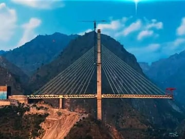 Chenab Bridge: মোদির হাতে চেনাব রেলসেতুর উদ্বোধন, ‘বন্দে ভারত’ কাশ্মীরে, উপত্যকায় আজ কী কী উদ্বোধন করবেন প্রধানমন্ত্রী? Chenab Bridge: মোদির হাতে চেনাব রেলসেতুর উদ্বোধন, ‘বন্দে ভারত’ কাশ্মীরে, উপত্যকায় আজ কী কী উদ্বোধন করবেন প্রধানমন্ত্রী?