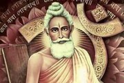 বাবা লোকনাথ ব্রহ্মচারীর পুজোয় দিন বিশেষ নীল ফুল, সাদা ফল, রসালো মিষ্টি! পান তাঁর আশীর্বাদ