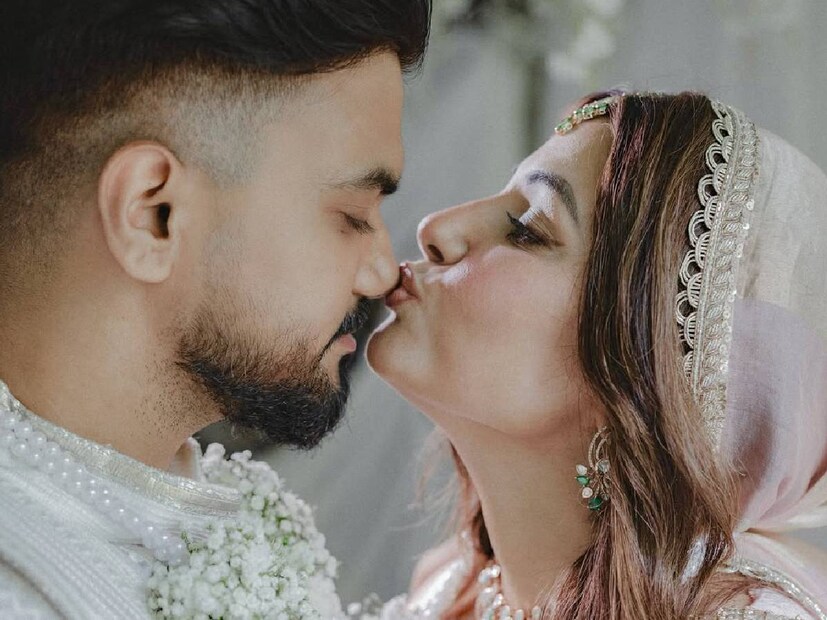 ক্যানসারের সঙ্গে হিনার লড়াইয়ে প্রতি মুহূর্তে তাঁর পাশে থেকেছেন রকি। এবার একসঙ্গে জীবন কাটানোর দিকে তাকিয়ে তাঁরা।