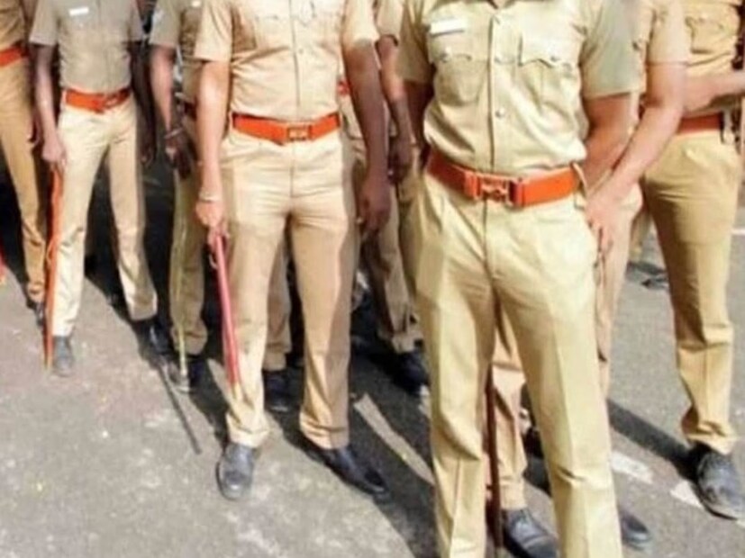 পাচারের সঙ্গে জড়িত থাকার অভিযোগে দুই ব্যক্তিকে গ্রেফতার করা হয়েছে। পরবর্তীকালে, উদ্ধার করা মদ-সহ, আটক ব্যক্তিদের পরবর্তী প্রয়োজনীয় ব্যবস্থা গ্রহণের জন্য জিআরপি কাটিহারের কাছে হস্তান্তর করা হয়।