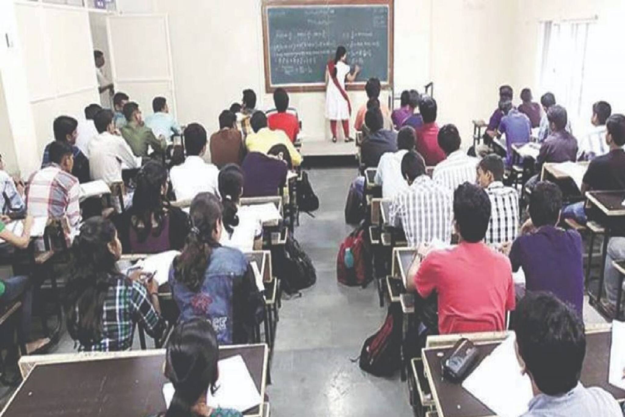 বড় পদক্ষেপ রাজ‍্যের! চাকরিহারাদের পুরনো কাজে ফিরিয়ে নেওয়ার পদ্ধতি শুরু