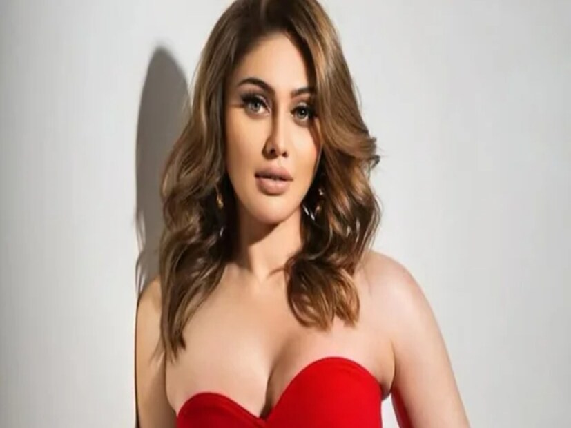 বেলভিউ মাল্টিস্পেশ্যালিটি হাসপাতাল সূত্রে জানা গেছে, ২৭ জুন রাত ১১.১৫ মিনিটে  চিকিৎসকরা শেফালিকে মৃত ঘোষণা করেন। সূত্রের খবর,প্রাথমিক ময়নাতদন্ত প্রতিবেদনে মৃত্যুর আসল কারণ প্রকাশ পেয়েছে। মৃত্যুর কারণ হিসেবে বলা হচ্ছে, রক্তচাপ দ্রুত কমে যাওয়া এবং হৃদরোগে আক্রান্ত হয়েই মৃত্যু হয়েছে অভিনেত্রীর।