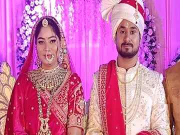 প্রেমিককে হানিমুনের সব গোপন কথা শেয়ার করেন সোনম! কী কী জানেন? সেই সূত্রেই খু*ন রাজা! প্রেমিককে হানিমুনের সব গোপন কথা শেয়ার করেন সোনম! কী কী জানেন? সেই সূত্রেই খু*ন রাজা!