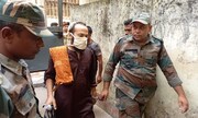 "মা-বাবা দোষ করেছিল, তাই মেরে দিয়েছি!" খুনে অভিযুক্ত হুমায়ুনকে সামলাচ্ছেন ১২ জন পুলিশ